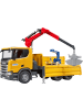 bruder Spielzeugauto ScaniaSuper 560R Baustellen-LKW Kran und 2 Paletten - ab 3 Jahre