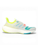 adidas Laufschuhe Ultraboost in Weiß
