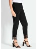 GOLDNER Kurzgröße:  Freizeithose LOUISA mit Spitze in schwarz
