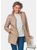 GOLDNER Kurzgröße:  Figurschmeichelnde, leichte Longsteppjacke in cappuccino