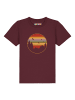 wat? Apparel T-Shirt Sunset Berge & Tannen in Weinrot