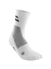 cep TRAINING COMPRESSISOCKSMID CUT in Weiß