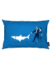Juniqe Kissen "Walking The Shark" in Blau