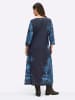sheego Jersey-Kleid in tiefblau-bedruckt