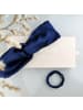 Ailoria SOYEUX & DOUX set headband und scrunchie s aus seide in blau