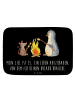 Mr. & Mrs. Panda Badteppich Pinguin Lagerfeuer mit Spruch in Schwarz