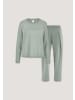 Hessnatur Pyjama in mattgrün