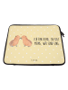 Mr. & Mrs. Panda Laptop Tasche Capybara Liebe mit Spruch in Gelb Pastell