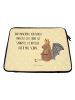 Mr. & Mrs. Panda Laptop Tasche Fledermaus Sitzen mit Spruch in Gelb Pastell