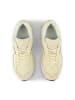 New Balance Sneaker M2002 in Beige