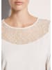 MADELEINE Rundhals-Shirt mit Spitze, Baumwollmix in perlweiß