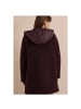 Cecil Mantel in berry red