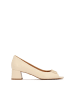 Kazar Pumps in Beige