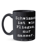 Mr. & Mrs. Panda Keramikbecher Spruch Schwimmen wie Fliegen mit ... in Schwarz