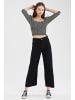 DeFacto Crop-Top FITTED in Schwarz