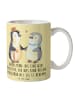 Mr. & Mrs. Panda Tasse Großeltern Babysitter mit Spruch in Gelb Pastell
