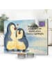 Mr. & Mrs. Panda Adventskalender Pinguin umarmen Design mit Spruch in Weiß