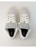 adidas Sneaker in Grau