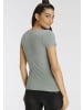 Kangaroos V-Shirt in grüngrau-schwarz