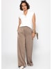 SASSYCLASSY Satin Hose mit weitem Bein in Taupe
