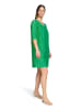 Betty Barclay Spitzenkleid mit V-Ausschnitt in Kelly Green