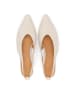 Kazar Pumps in Off-white