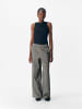 Object Hose mit weitem Bein in Black 1