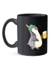 Mr. & Mrs. Panda Kaffeetasse Pinguin Bier ohne Spruch in Schwarz