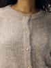 Object Pullover in humus