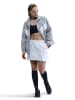 Nike Jacke in WOLFGRAU/HELLKRIMIROT/WOLFGRAU