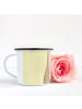 Mr. & Mrs. Panda XL Emaille Tasse Katze Sitzen ohne Spruch in Gelb Pastell