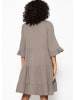 SASSYCLASSY Musselin Kleid mit Volants in Taupe