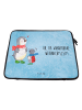 Mr. & Mrs. Panda Laptop Case Smörle Winterzeit mit Spruch in Eisblau