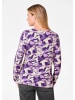 GOLDNER Kurzgröße:  Langarm Viskose-Jersey Shirt mit Print in lila / gemustert