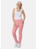 GOLDNER Kurzgröße:  Jeanshose Lange Freizeithose BELLA mit Formbund in lachsrosa