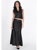 faina Women Skirt in black