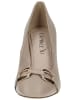 Caprice Pumps in Beige