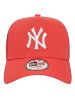 NEW ERA New Era League Essentials Trucker New York Yankees Cap in Rot