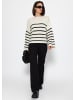 SASSYCLASSY Gestreifter Pullover mit tiefem Rückenausschnitt in Offwhite