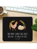 Mr. & Mrs. Panda Mauspad Huhn Stolz mit Spruch in Schwarz
