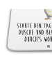 Mr. & Mrs. Panda Untersetzer Pinguin Duschen mit Spruch in Weiß
