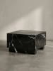 KADIMA DESIGN Couchtisch MONOBLOC 60x60x35 cm Hochglanz mit Marmor Optik, in Schwarz