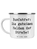 Mr. & Mrs. Panda Geschenktasse Spruch Busfahrer Helden mit Spruch in Weiß