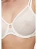 Triumph Minimizer-BH Signature Sheer in Ecru white
