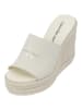 Calvin Klein Plateau-Pantoletten in creamy white