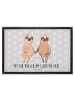 Mr. & Mrs. Panda Fußmatte waschbar Faultier Pärchen mit Spruch in Grau Pastell