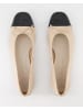 Paul Green Flache Schuhe in Beige