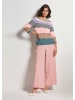 MADELEINE Moderner Streifenpullover mit U-Boot-Ausschnitt in puderrosé / multicolor