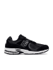 New Balance Sneackers M2002 in Schwarz