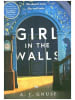 HarperCollins Buch - Girl in the Walls